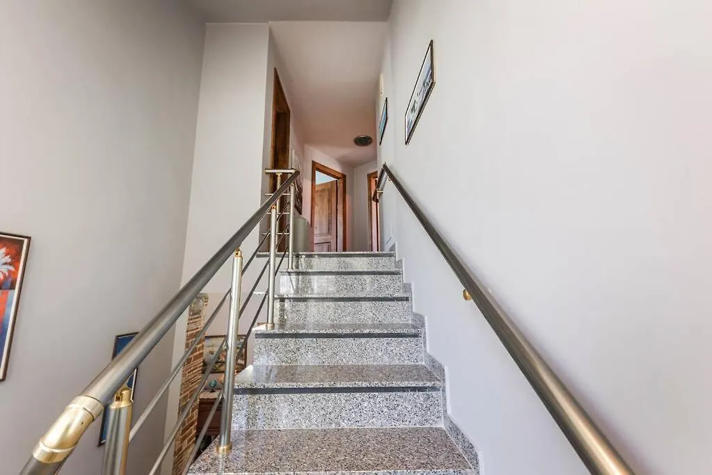The Antique Villa By Ps Golem  Golem (Tirana)